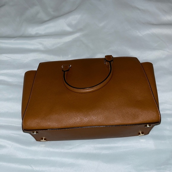 Michael Kors Handbag With Matching Wallet - Picture 2 of 10